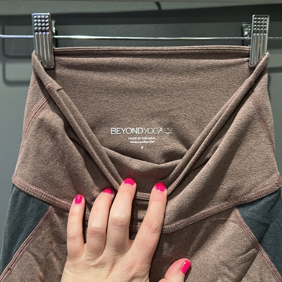 Beyond Yoga spacedye leggings - Picture 4 of 4